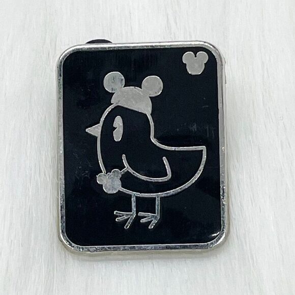 🔮 5/$25 Disney Stick People Bird With Mouse‎ Ears Pin - Picture 1 of 2